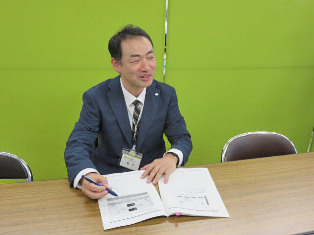 情報システム運用管理担当 鈴木副参事